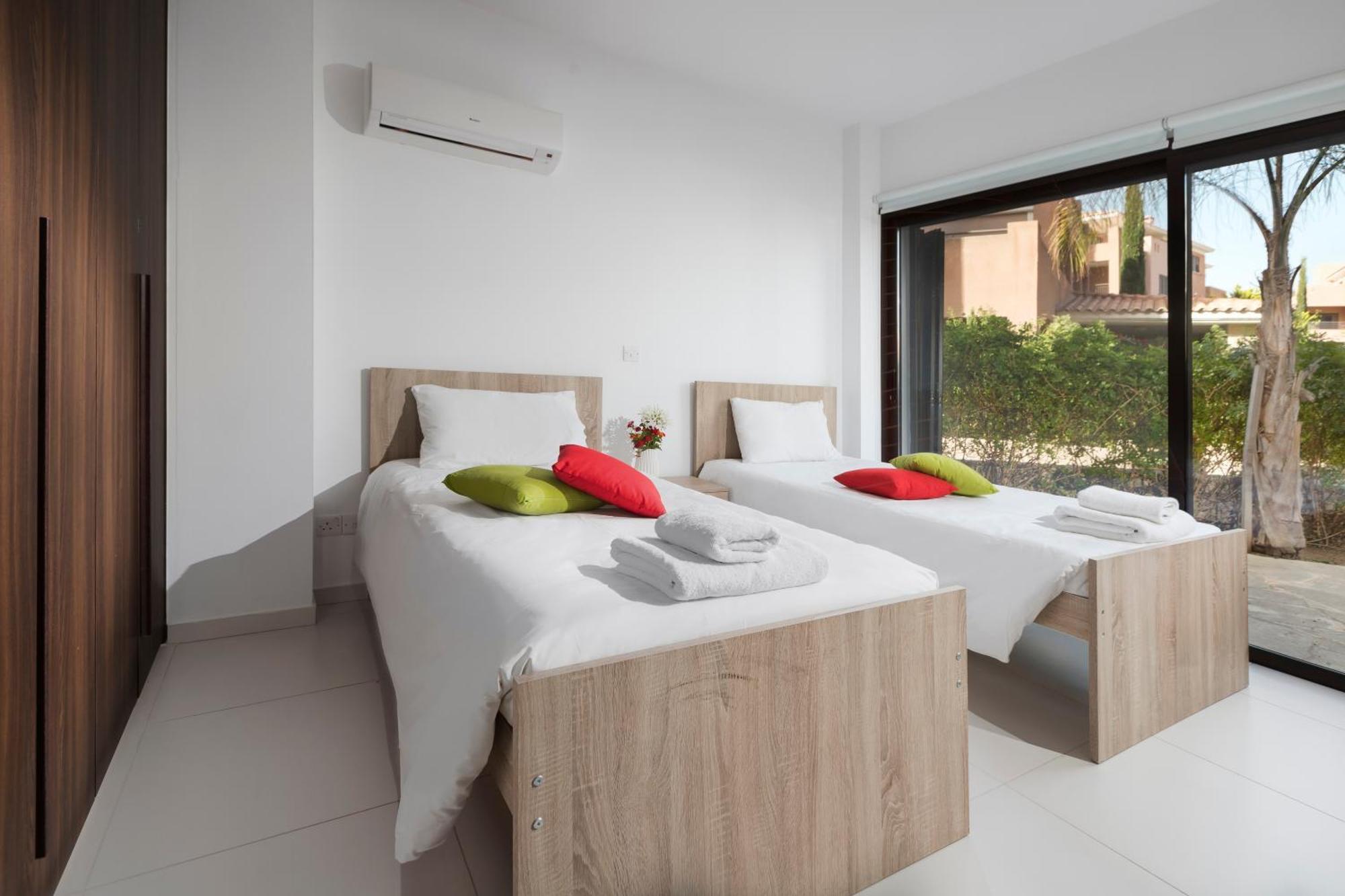 Resitour - Aphrodite Gardens Pafos Exterior foto