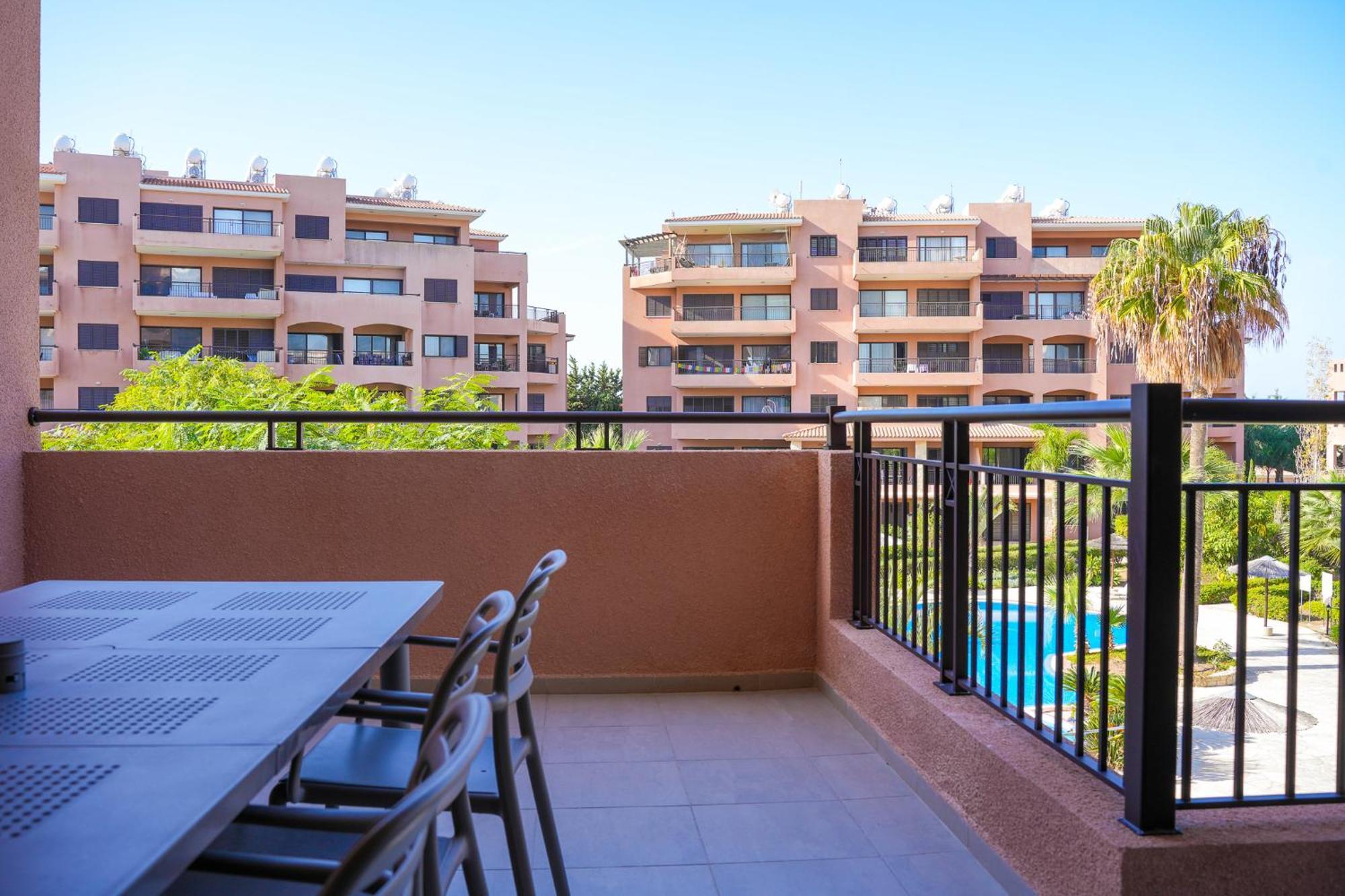 Resitour - Aphrodite Gardens Pafos Exterior foto