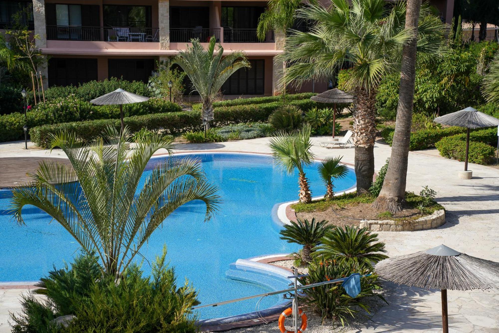 Resitour - Aphrodite Gardens Pafos Exterior foto