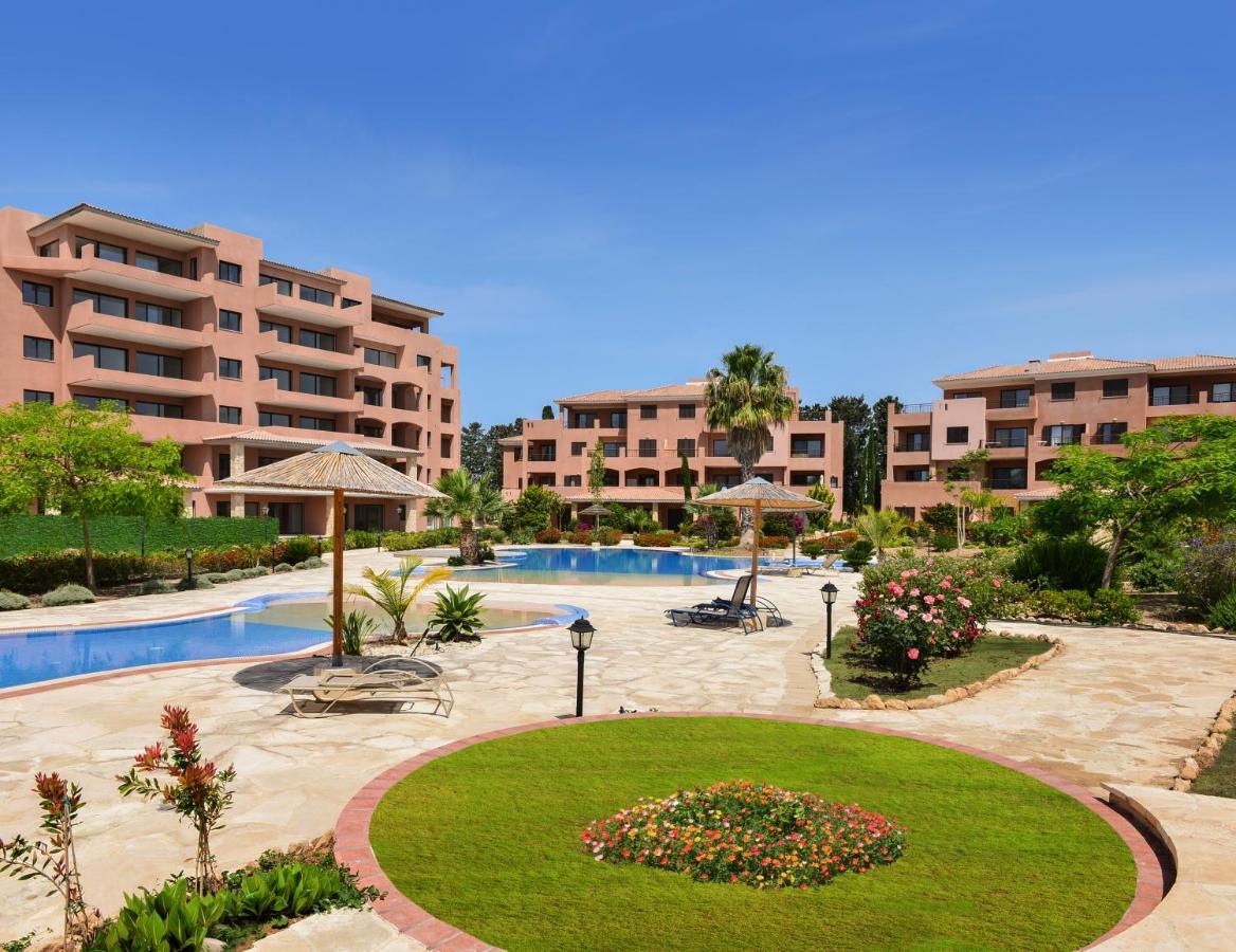 Resitour - Aphrodite Gardens Pafos Exterior foto